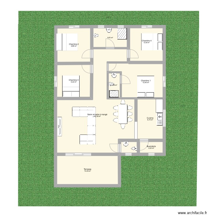 Maison familiale T5. Plan de 10 pièces et 119 m2