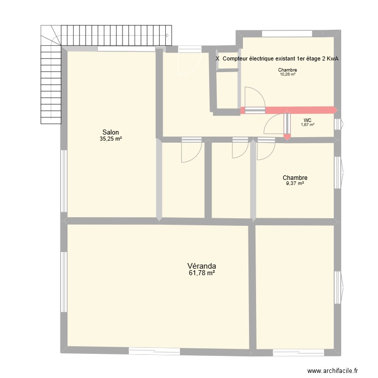 Appartement étage sans modification. Plan de 6 pièces et 119 m2