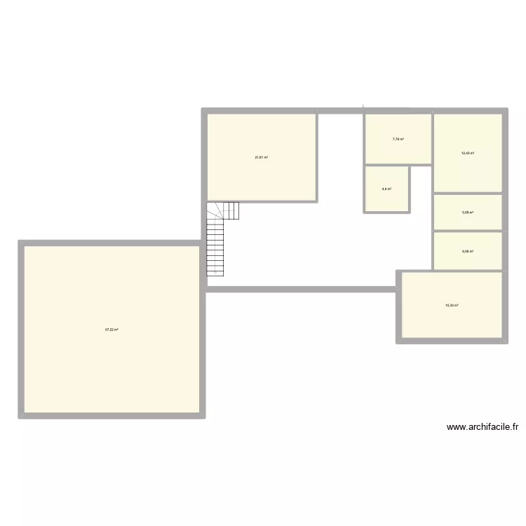 La Palme terrasse centre. Plan de 8  et 141 m²