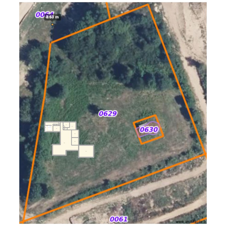 maison 2. Plan de 11 pièces et 185 m2