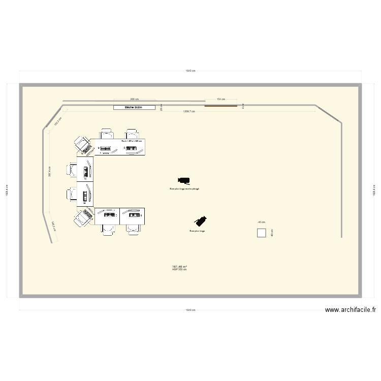 Plateau MVS 8 postes. Plan de 1 pièce et 161 m2