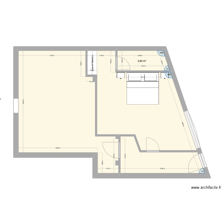 Séjour - cuisine. Plan de 2 pièces et 71 m2