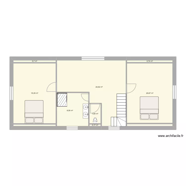 Raveno etage. Plan de 8 Pièces et 77 m²