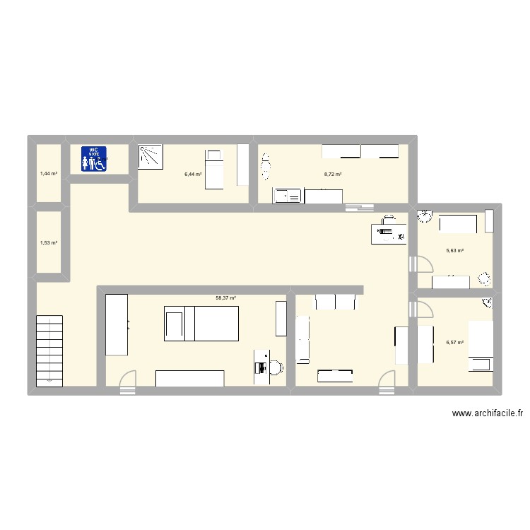 Rds. Plan de 8 pièces et 90 m2