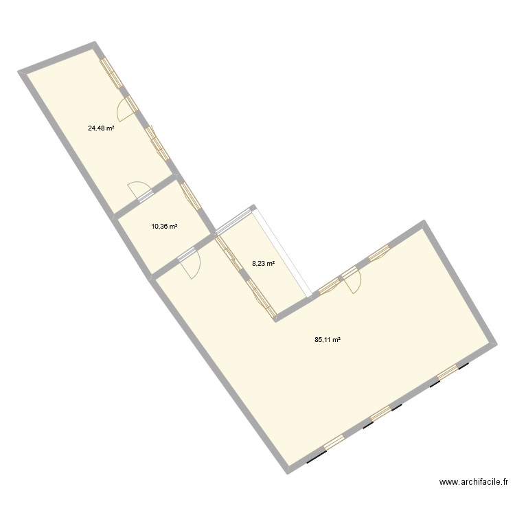 Plan à l'échelle avant. Plan de 5 pièces et 196 m2