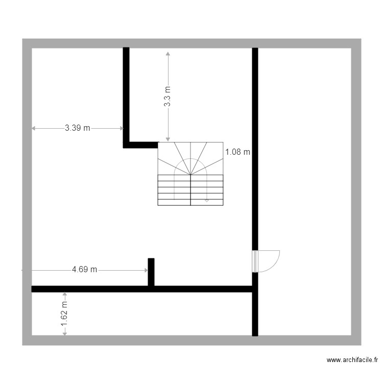 41 mur poteur. Plan de 1 pièce et 126 m2