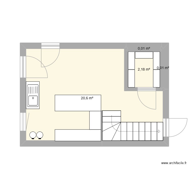 Atelier. Plan de 4 pièces et 23 m2