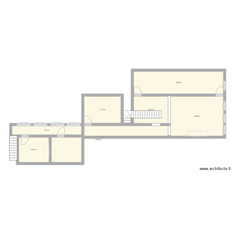 argenterie. Plan de 7 pièces et 102 m2
