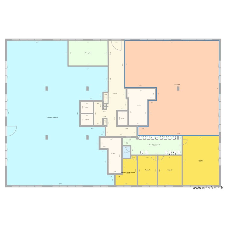 R2 Roussillon - vacant 150 m2 v1. Plan de 19 pièces et 821 m2