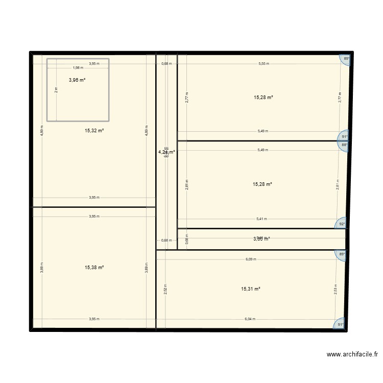 P13_2025. Plan de 8 pièces et 92 m2