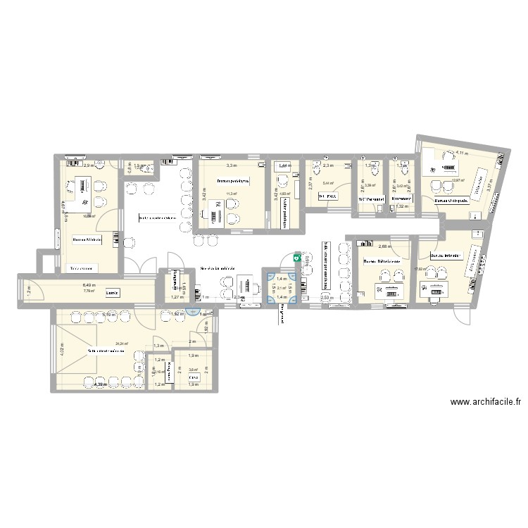 Maison de santé avec bureau. Plan de 15 pièces et 118 m2