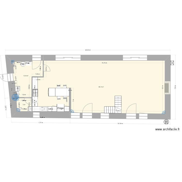 plan cote vide. Plan de 3 pièces et 115 m2