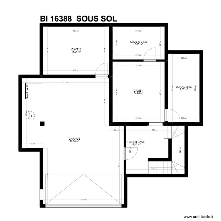 BI 16388. Plan de 27 pièces et 316 m2