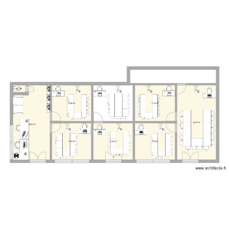 Centre. Plan de 8 pièces et 99 m2
