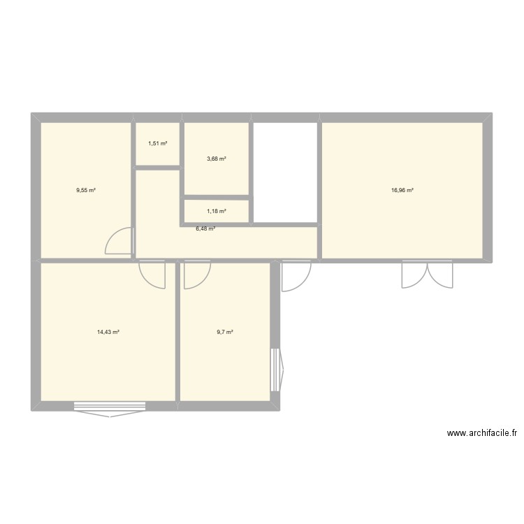 maison. Plan de 8 pièces et 63 m2
