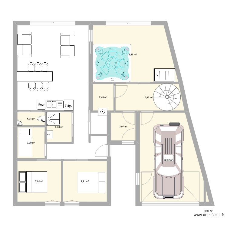 RDC. Plan de 11 pièces et 80 m2