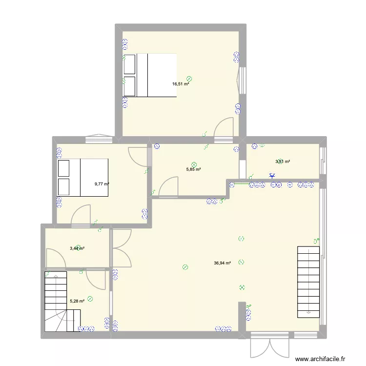 Alex elles. Plan de 7 pièces et 81 m²