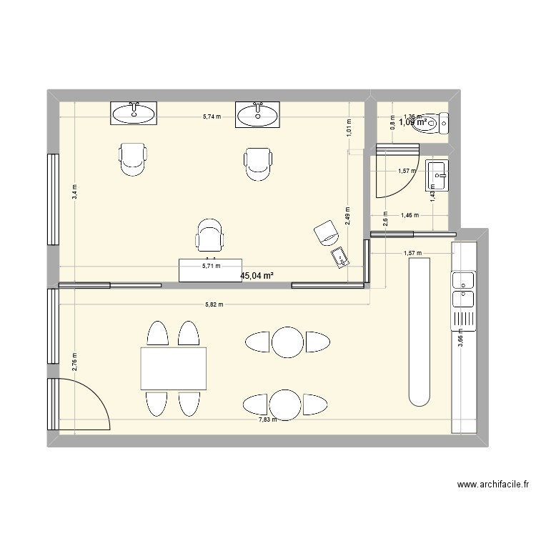 salon de coiffure. Plan de 2 pièces et 46 m2