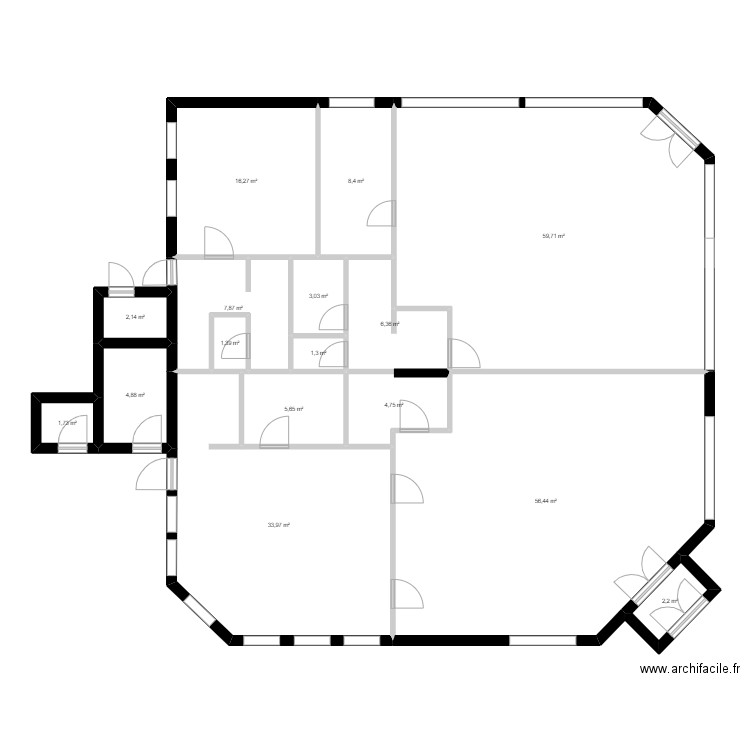 LA VALETTE Cheminement PMR. Plan de 16 pièces et 216 m2