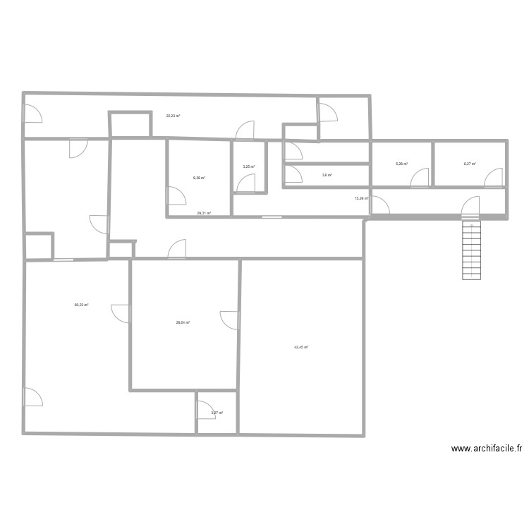 restaurant  mamoudzou. Plan de 12 pièces et 229 m2