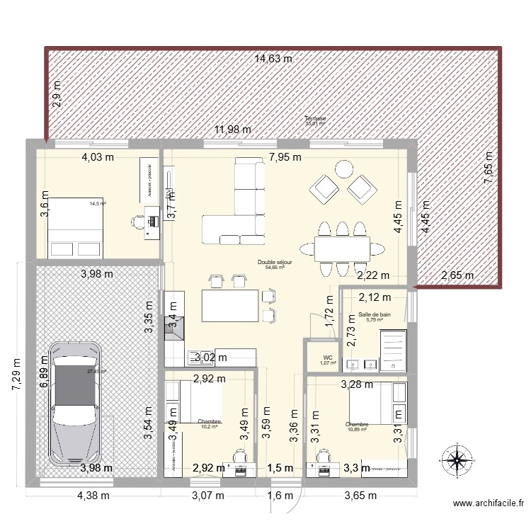 Maison plein pied. Plan de 8 pièces et 180 m2