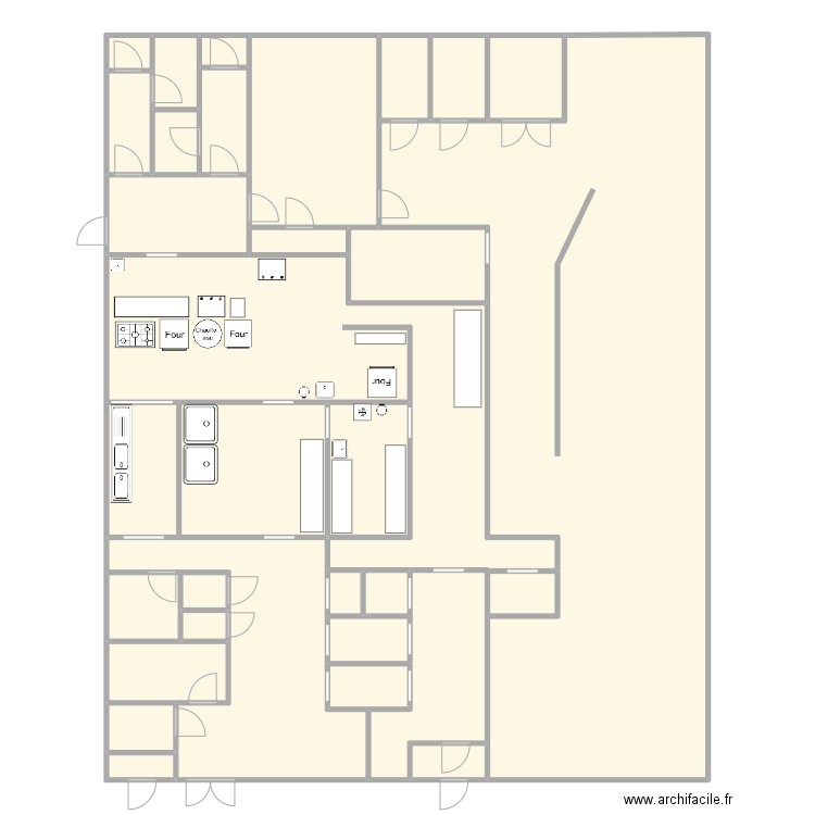 Cuisine centrale de Cuers. Plan de 31 pièces et 352 m2