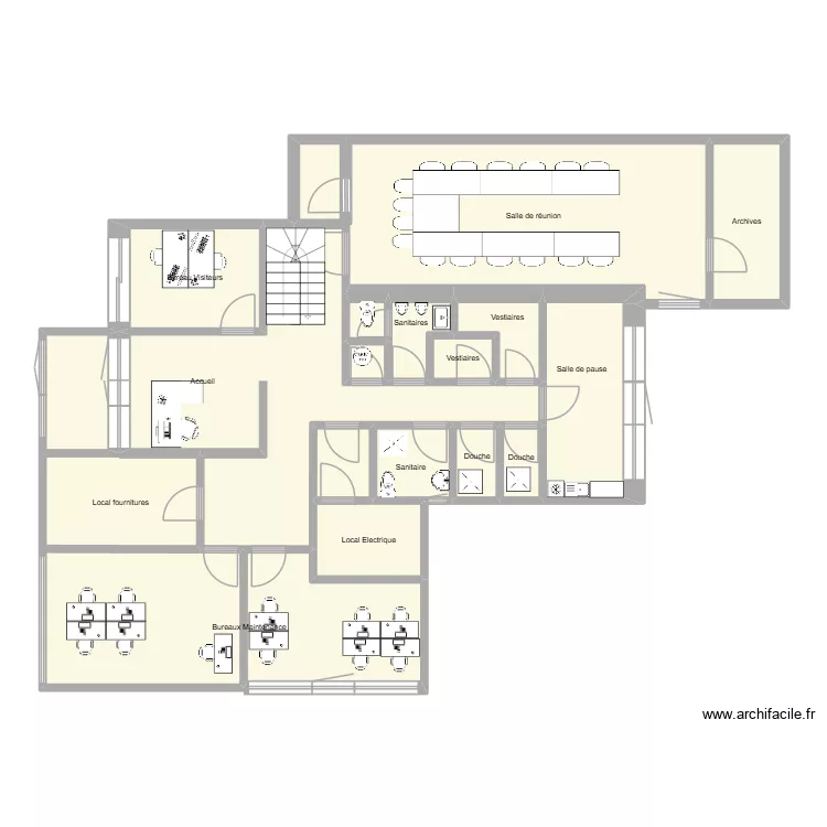 Bureau_RDC. Plan de 19 pièces et 134 m²
