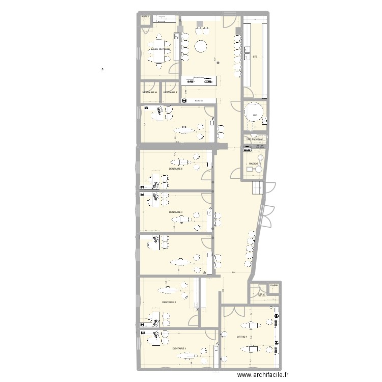 plan 17 octobre. Plan de 16 pièces et 138 m2