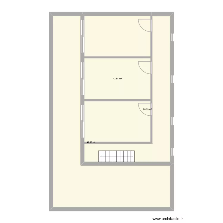Somone 1er &eacute;tage. Plan de 3  et 111 m²