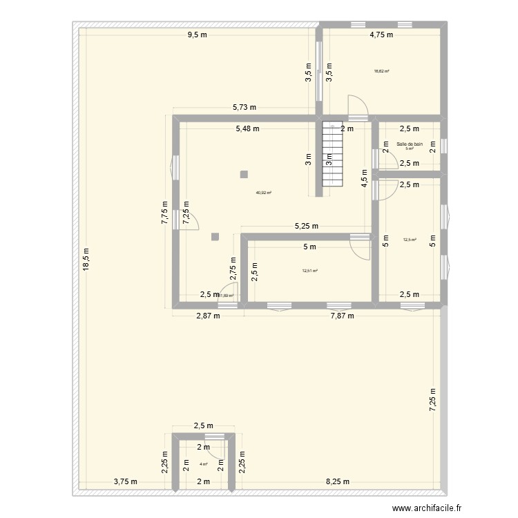 Maison Haribou. Plan de 7 pièces et 253 m2
