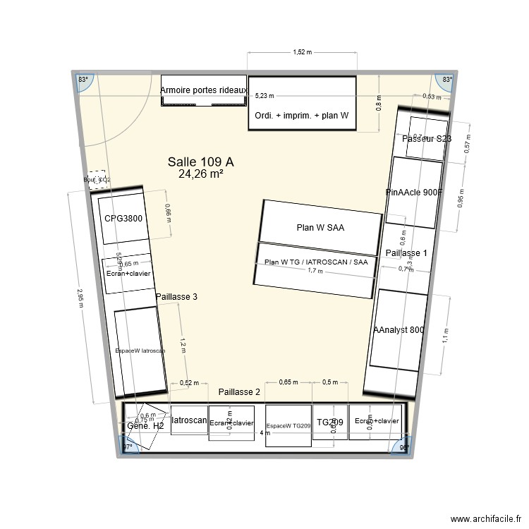 Salle 109 A. Plan de 1 pièce et 24 m2
