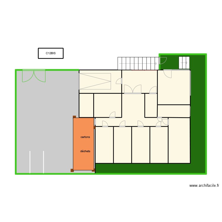 C12 bis paking. Plan de 18 pièces et 82 m2