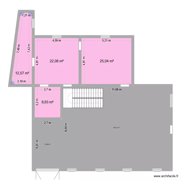 MENARD 0,5 V1. Plan de 6  et 176 m²