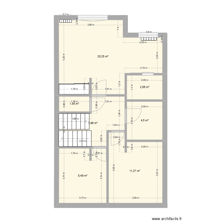 1er étage. Plan de 7 pièces et 57 m2