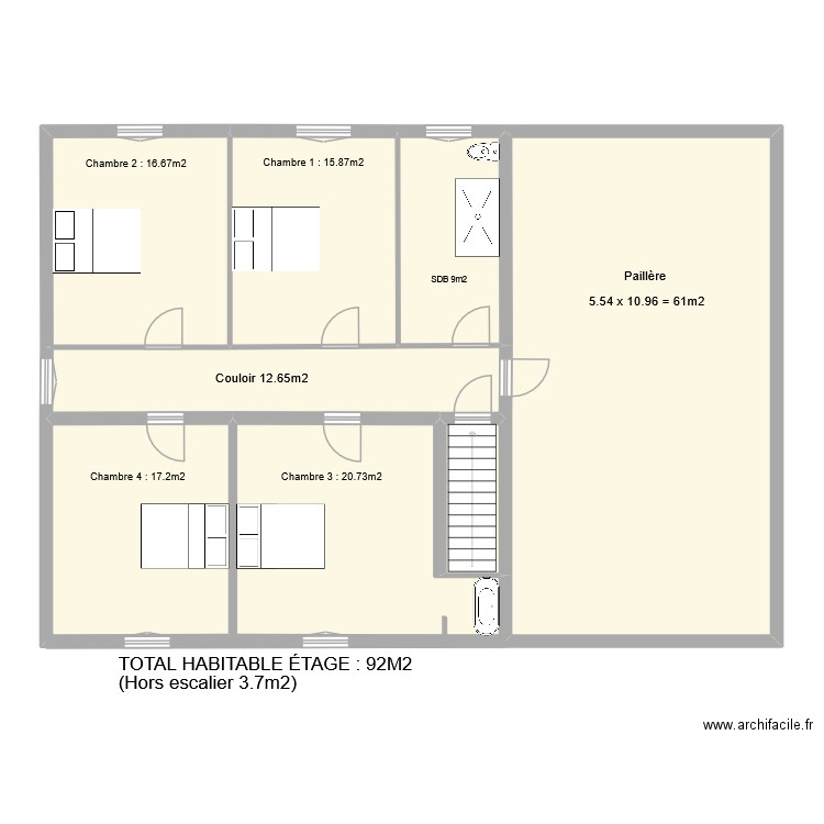 Saussines R+1. Plan de 8 pièces et 157 m2
