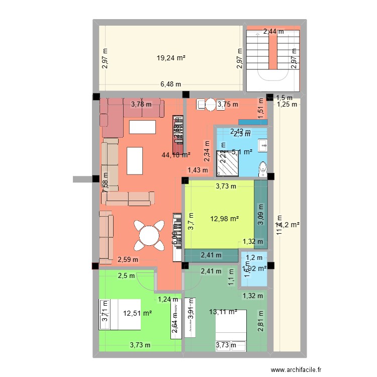 Bureau. Plan de 7 pièces et 121 m2