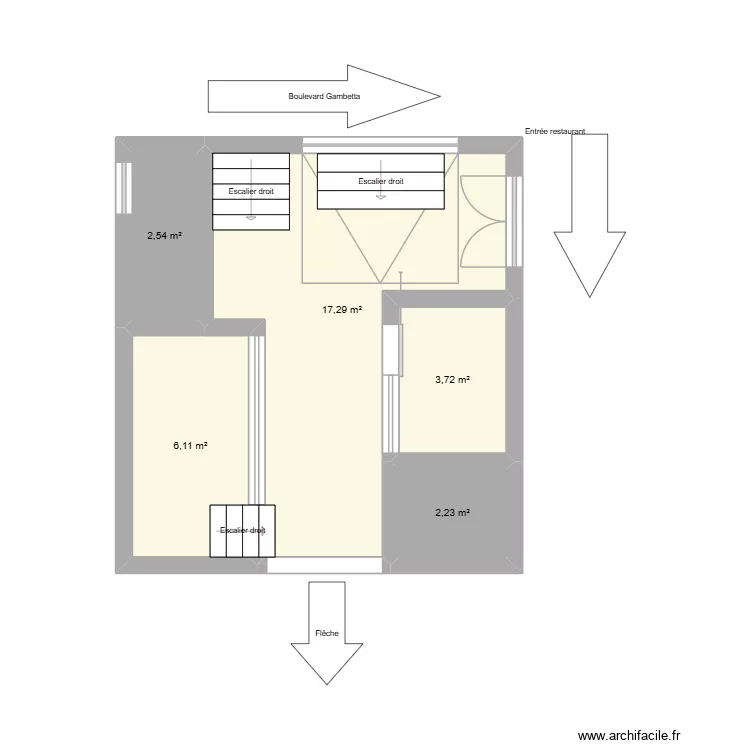 Snack ancien. Plan de 5 pièces et 32 m²