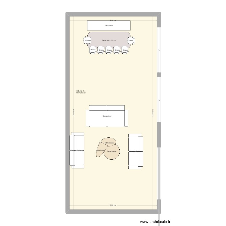 flo 2024. Plan de 1 pièce et 81 m2