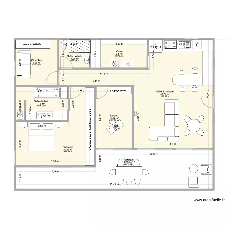 F4 avec couloir. Plan de 