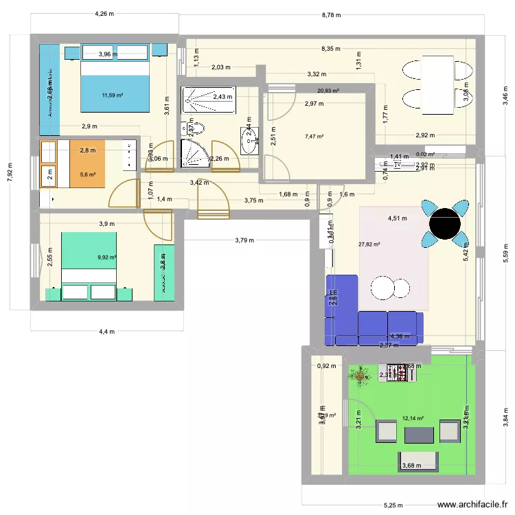 Atico cuisine nue. Plan de 9 pièces et 99 m²