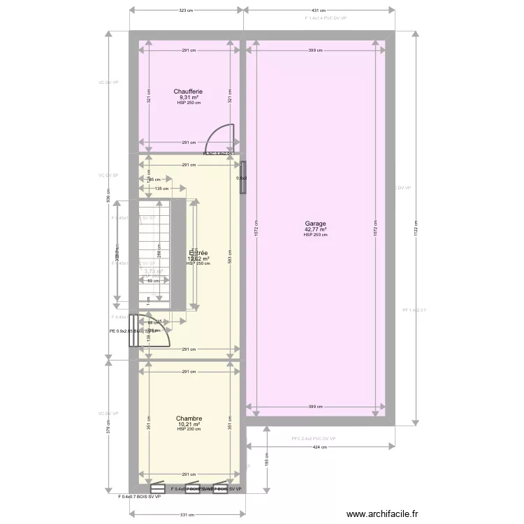 Juv&eacute;nile. Plan de 15  et 153 m²