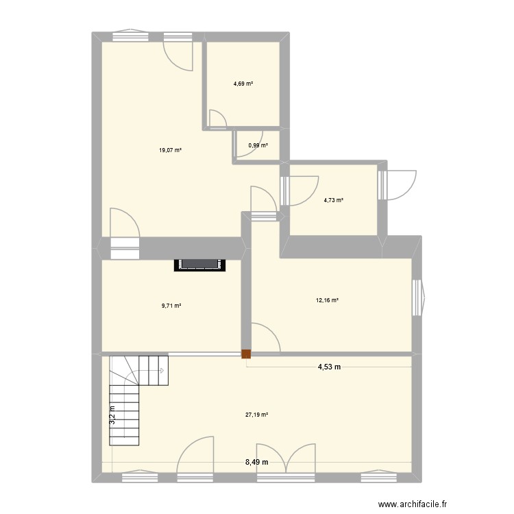 plan de base RDC. Plan de 7 pièces et 79 m2