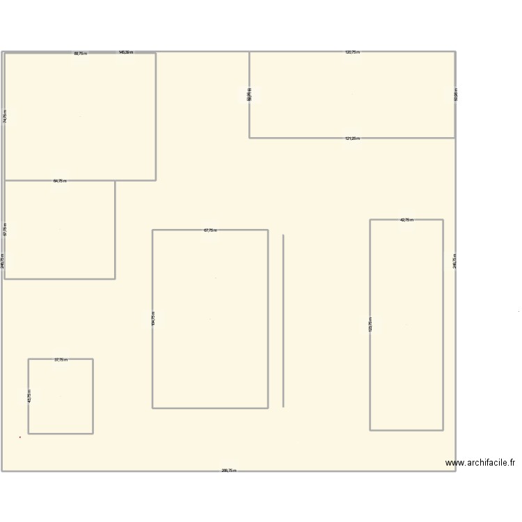 plan. Plan de 7 pièces et -17 m2
