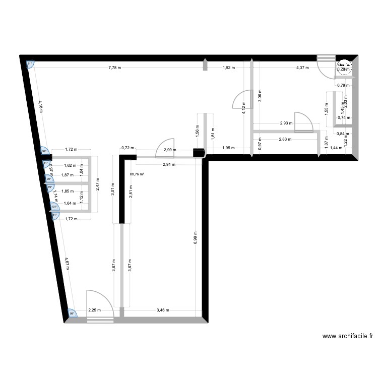 Spa haut. Plan de 4 pièces et 100 m2