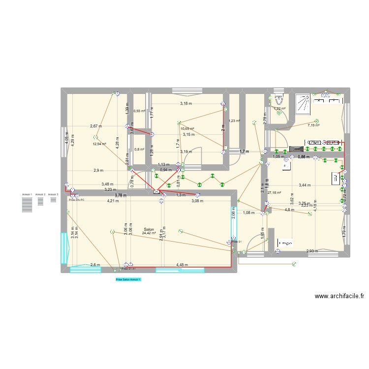 Maison. Plan de 9 pièces et 87 m2