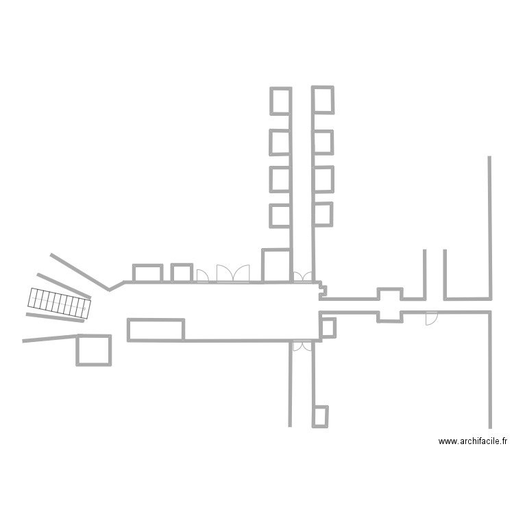 jra. Plan de 9 pièces et 7 m2
