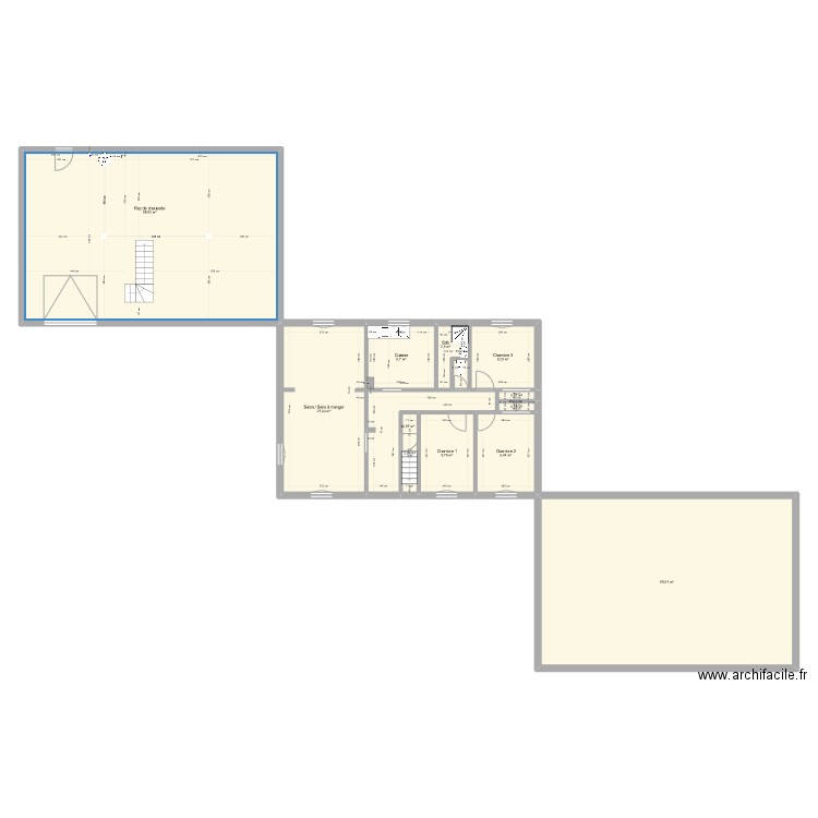 plateau de base 1ere étage. Plan de 13 pièces et 253 m2