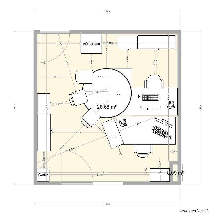 Bureau. Plan de 2 pièces et 21 m2