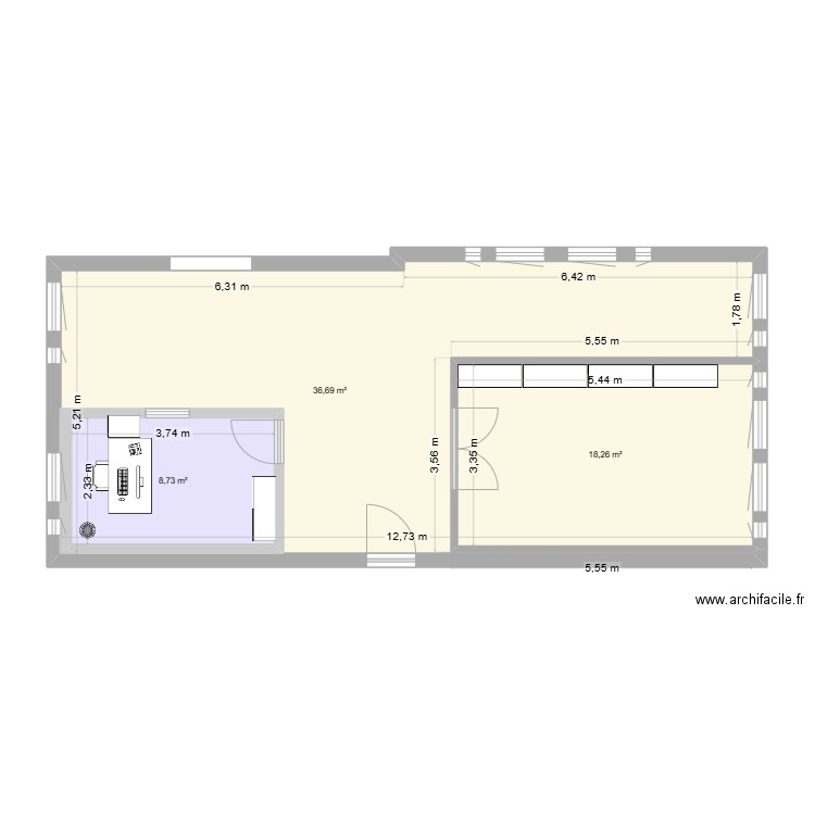 bureau et stock. Plan de 3 pièces et 75 m2