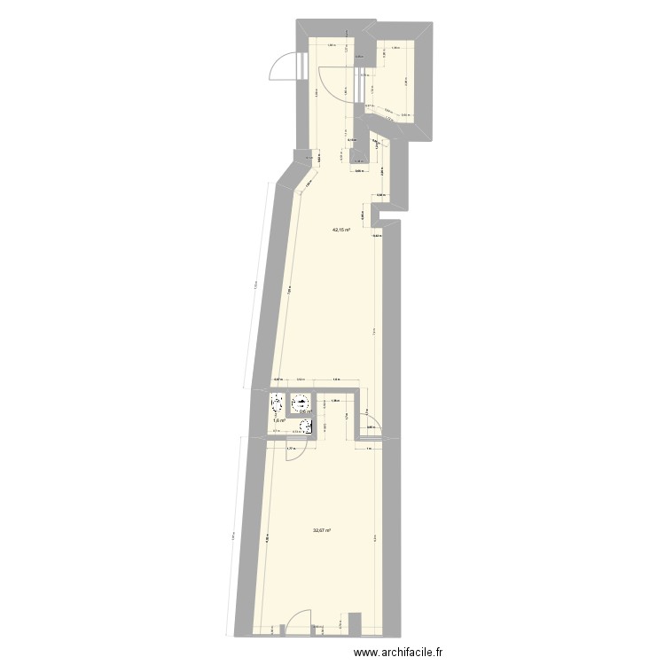 Local commercial actuel. Plan de 4 pièces et 77 m2